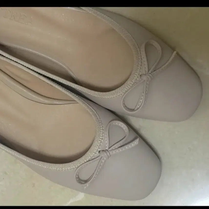 [BUNJANG] Flat Shoes Beige Pink (Fits 225-230) / 새상품 플랫슈즈 베이지핑크 225-230