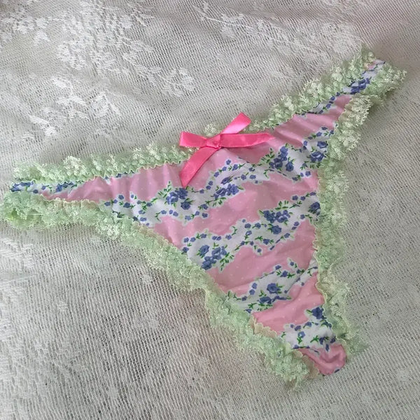 [BUNJANG] Floral Lace Thong Panty / 꽃무늬 레이스 티라인 팬티