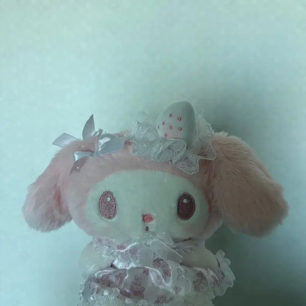 [BUNJANG] Sanrio My Melody Shiroi Ichigo Plush Doll / 마멜 마이멜로디 시로이치고 누이