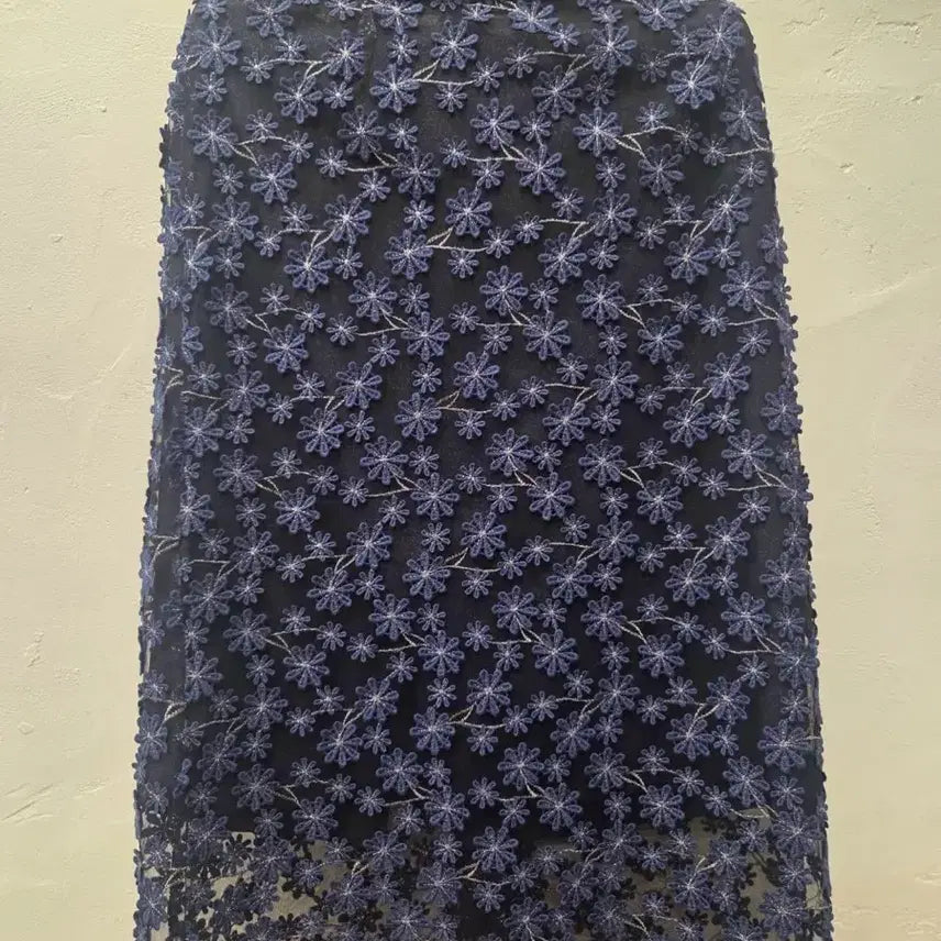 [BUNJANG] Anna Sui Women's Blue Flower Embroidery Long Skirt Size 55 / 안나수이 여 치마 블루플라워자수/롱 55