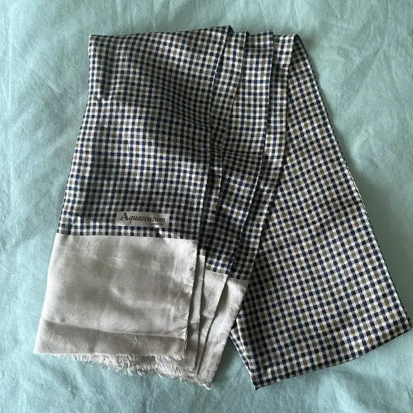 [BUNJANG] Aquascutum Silk Muffler Swiss Made / 아쿠아스큐텀 실크 머플러 스위스 메이드