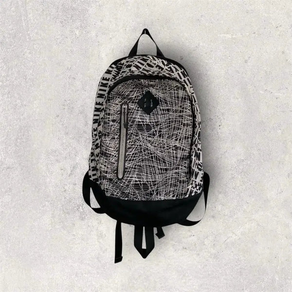 [BUNJANG] Nike Cheyenne Solid Backpack Black / 나이키 샤이엔 솔리드 백팩 (B330)