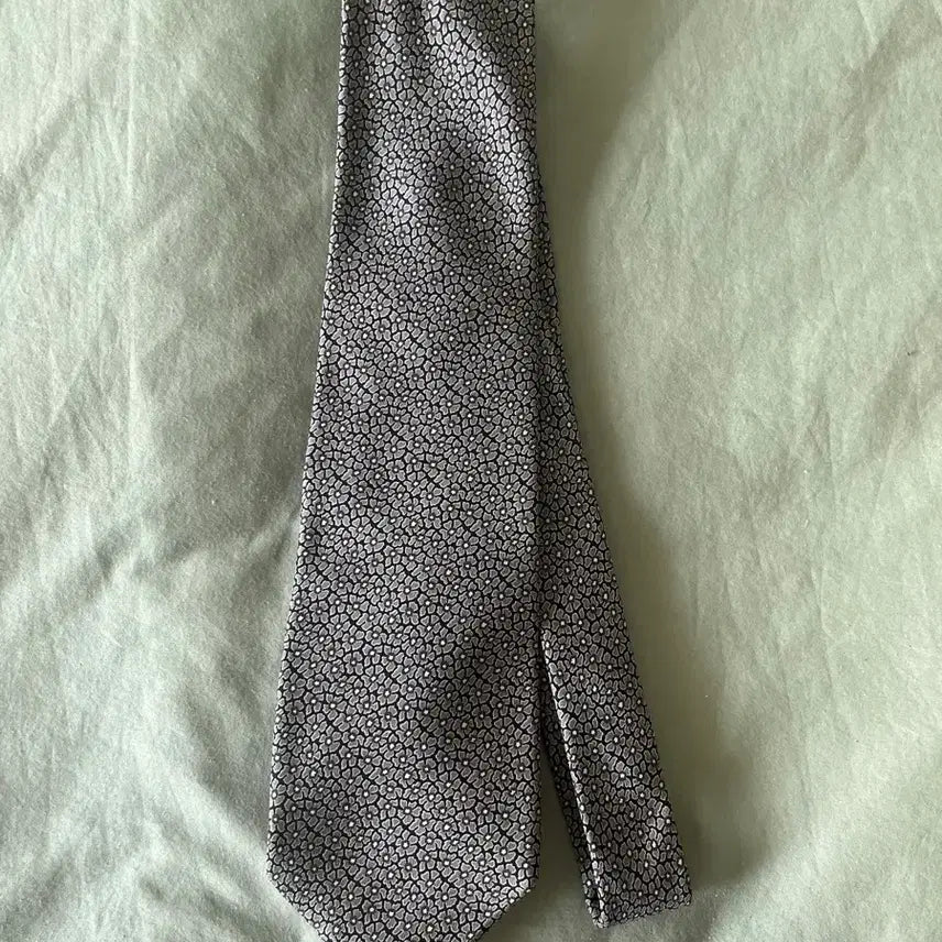 [BUNJANG] Salvatore Ferragamo Silk Necktie / 살바토레 페라가모 실크 넥타이