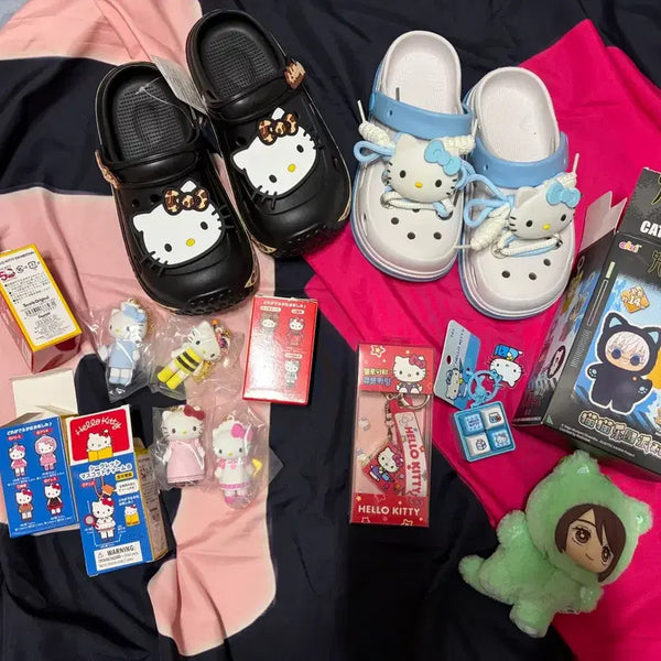 [BUNJANG] Hello Kitty Figure Keychain & Slipper Bundle Set / 주말할인>키티 키링 피규어 슬리퍼 일괄!