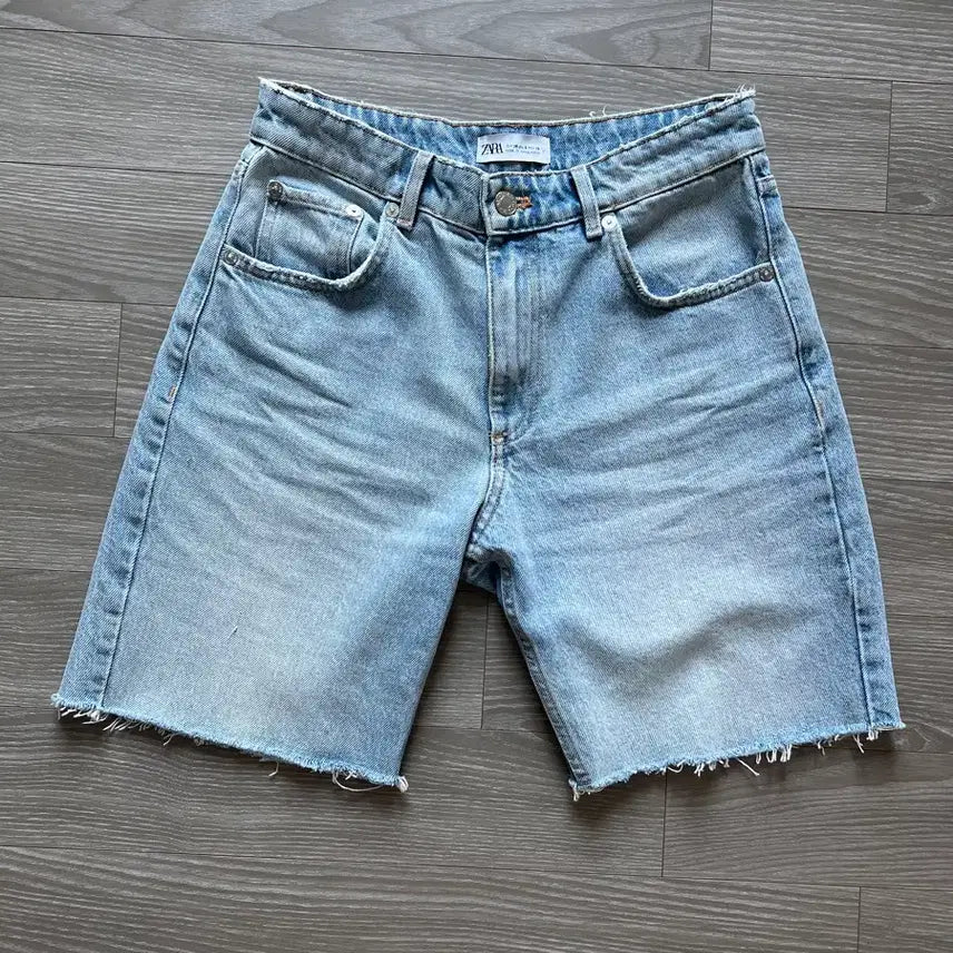 [BUNJANG] Zara Denim Bermuda Shorts Light Blue / 자라 데님 버뮤다팬츠 라이트블루