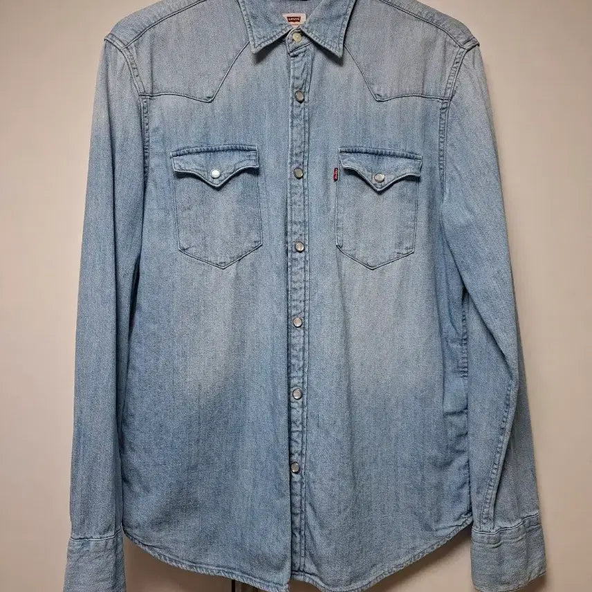 [BUNJANG] Levi's Light Wash Denim Shirt / 리바이스 데님 셔츠 연청