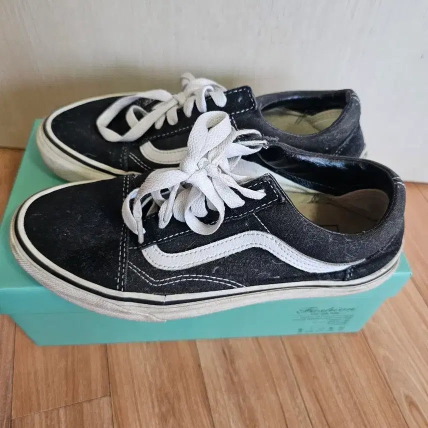 [BUNJANG] Vans Old Skool Women's Sneakers / vans 반스 여성 운동화