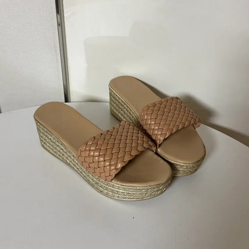 [BUNJANG] Women's Beige Platform Wedge Sandals (Size 245, 6cm Heel) / @새상품 245사이즈 6cm 베이지 플랫폼 웨지힐 샌들