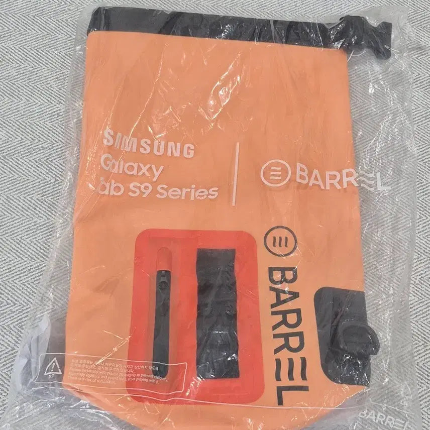 [BUNJANG] Barrel Surfer Dry Bag 4L Waterproof Pouch for Galaxy Tab S9 Series (New, Unsealed) / [미개봉 새상품]  배럴 서퍼 드라이백 4L 갤럭시탭 방수 파우치