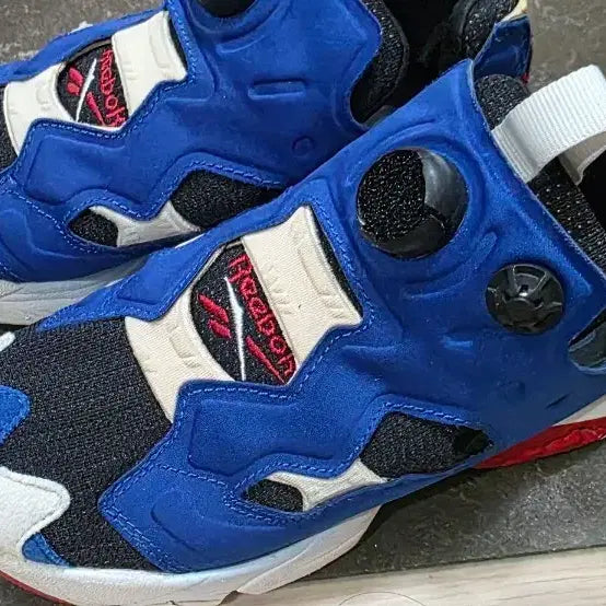 [BUNJANG] Reebok Pump Gundam Fury Sneakers / 리복펌프 건담퓨리