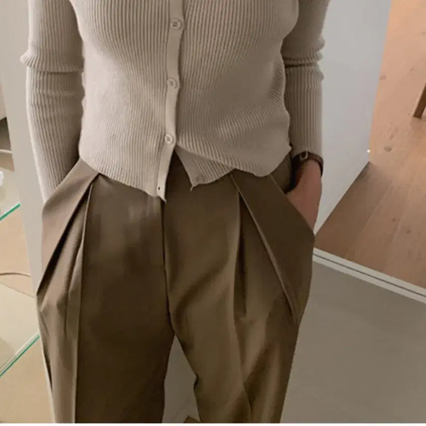 [BUNJANG] CRÈME ARCHIVE Zenith Slacks - Beige / 크렘므 제니스슬랙스 베이지슬랙스 핀턱슬랙스 베니토 도시그리고여자