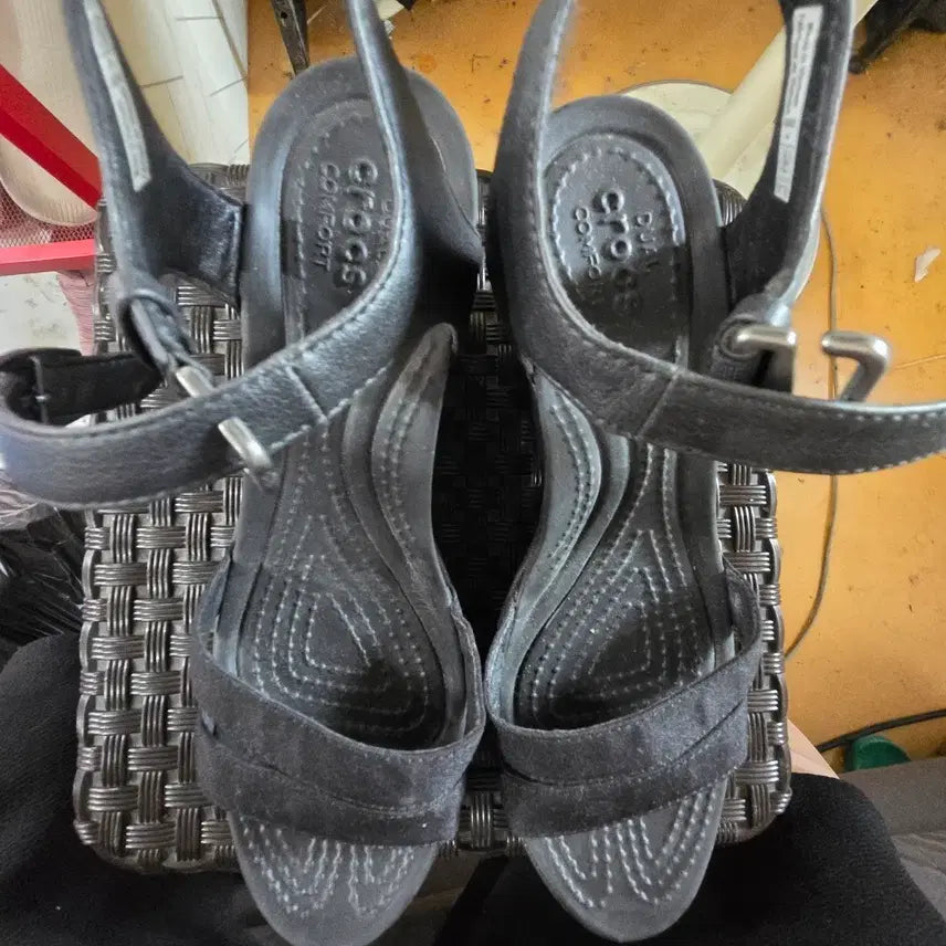 [BUNJANG] Crocs Black Sandals / 크록스 샌들 블랙