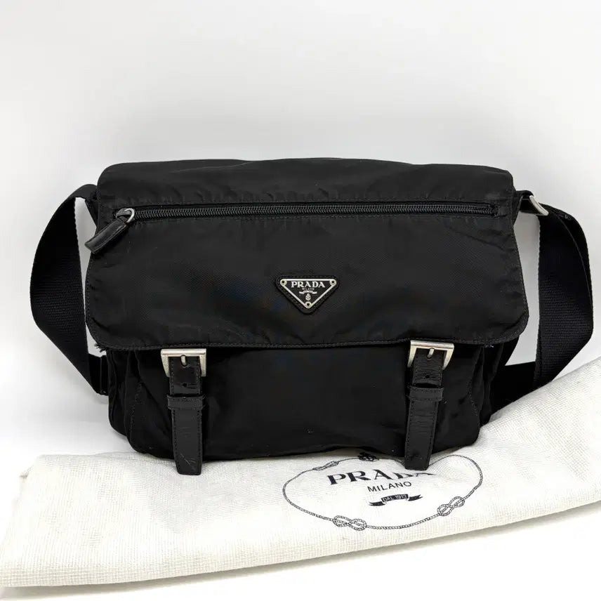 [BUNJANG] Prada Triangle Logo Nylon Messenger Bag Crossbody Black / 프라다 삼각로고 나일론 메신저백 크로스백 블랙