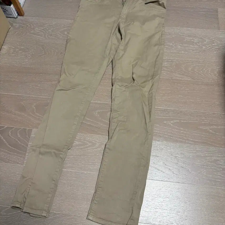 [BUNJANG] Uniqlo Khaki Cotton Pants 31 / 유니클로 카키색 면바지 31