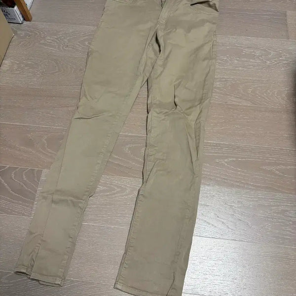 [BUNJANG] Uniqlo Khaki Cotton Pants 31 / 유니클로 카키색 면바지 31