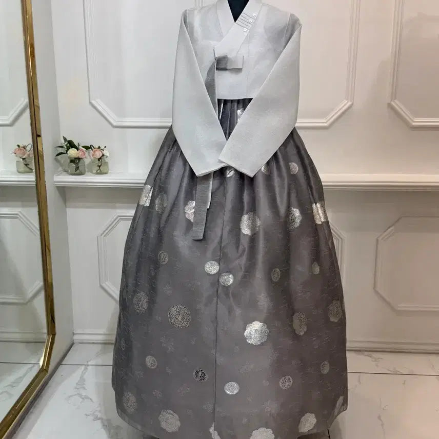 [BUNJANG] Silver Hanbok Set (Size 77) / 실버 한복 77