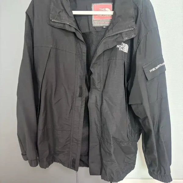 [BUNJANG] The North Face Windbreaker Jacket M Size / 노스페이스 바람막이