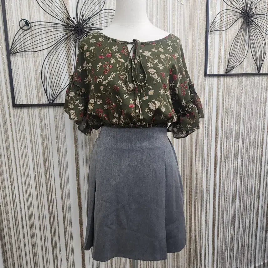 [BUNJANG] Women's Grey Skirt with Built-in Pants / 그레이 스커트 /안감 바지 있음