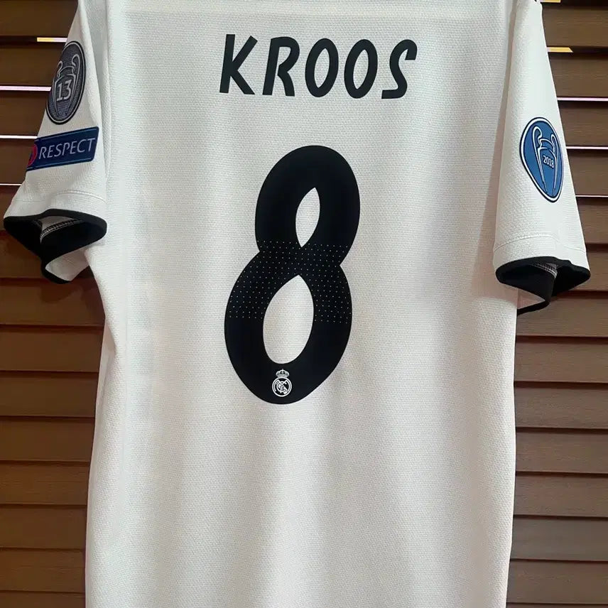 [BUNJANG] Real Madrid 2018-2019 Home Jersey with Kroos Marking and Champions League Full Patch / 18-19 레알마드리드 크로스 유니폼