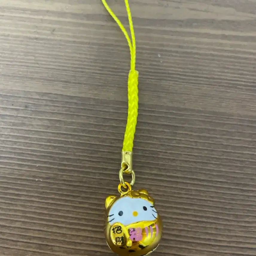 [BUNJANG] Hello Kitty Gold Charm Strap / 헬로키티 골드 참 스트랩