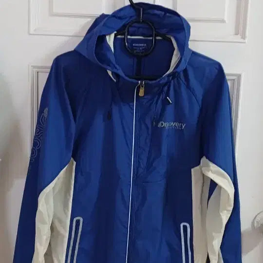 [BUNJANG] Discovery Men's Lightweight Windbreaker Jacket / 디스커버리 남성 홀겹얇은 바람막이
