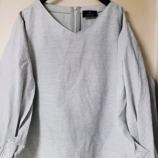 [BUNJANG] Lanvin Collection Linen Blend Oversized V-Neck Blouse / 랑방컬렉션 린넨혼용 오버핏 브이넥 블라우스 폴1338