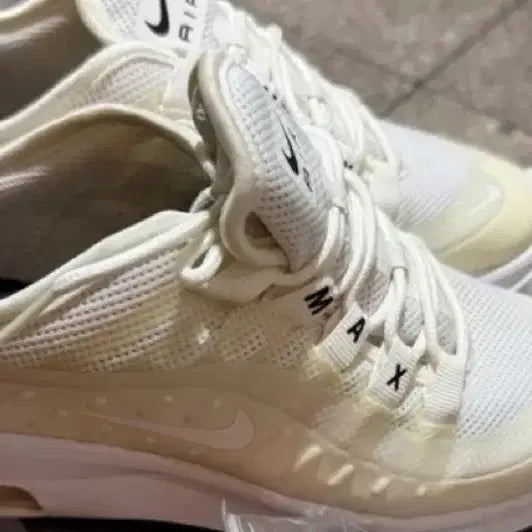 [BUNJANG] Nike Air Max White Sneakers (230) / 나이키 에어맥스 흰색 운동화 230