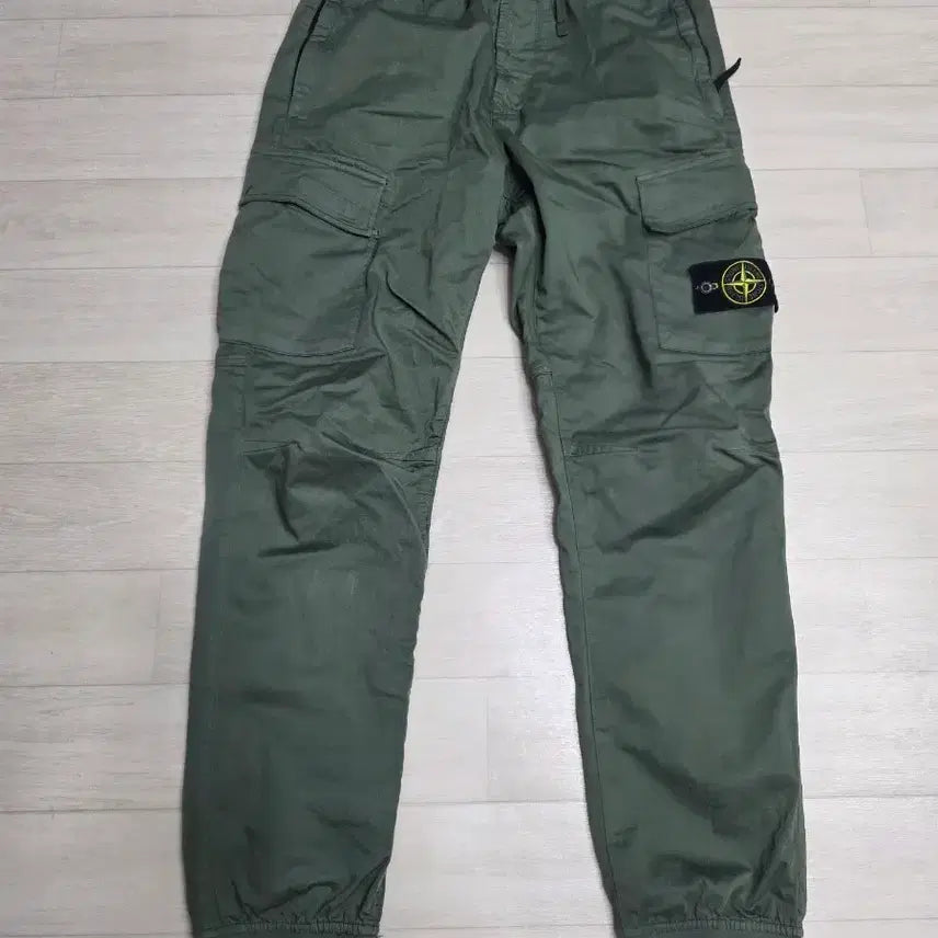 [BUNJANG] Stone Island Cargo Jogger Pants Khaki W32 / 스톤아일랜드 카고 조거 팬츠 카키 w32(스톤교신가능)