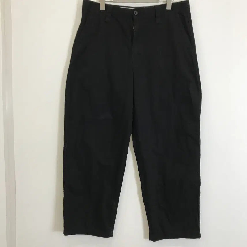 [BUNJANG] Uniqlo U Wide Fit Chino Pants Black / 유니클로U 와이드핏 치노팬츠 [88]