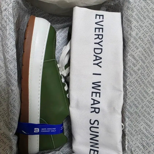 [BUNJANG] Sunei Dreamy Sneakers Military Green / 써네이 공용 드리미 스니커즈 밀리터리 그린