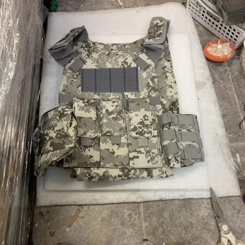 [BUNJANG] Digital Camouflage Tactical Vest New / 디지털 무늬 전술 조끼 새상품