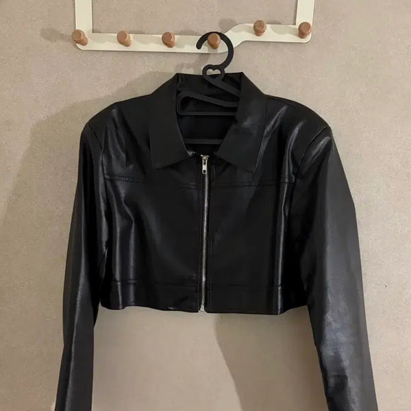 [BUNJANG] Cropped Leather Jacket / 크롭 가죽자켓