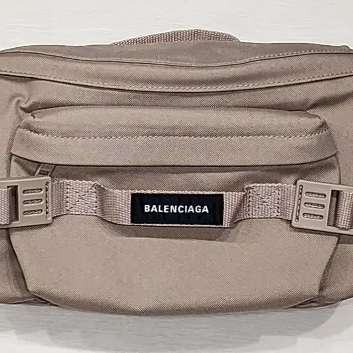 [BUNJANG] Balenciaga Ami Belt Bag Large Beige / 발렌시아가 국내매장 정품 아미 벨트백 새상품