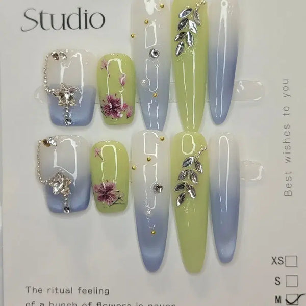 [BUNJANG] Handmade Floral Mint & Sky Blue Nail Tips (Size M) / 꽃무늬 연두&하늘 게임팁 수제네일팁 새상품 M