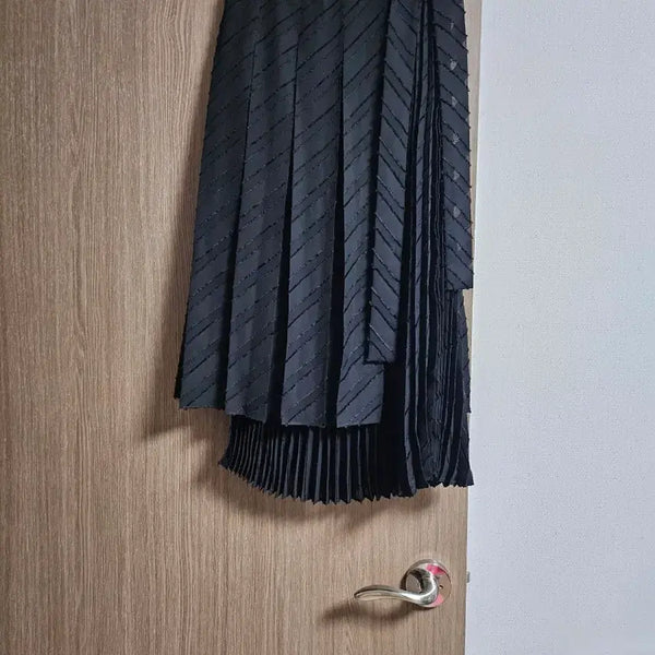 [BUNJANG] ORR Pleated Wrap Skirt / ORR 오르 플리츠 랩스커트