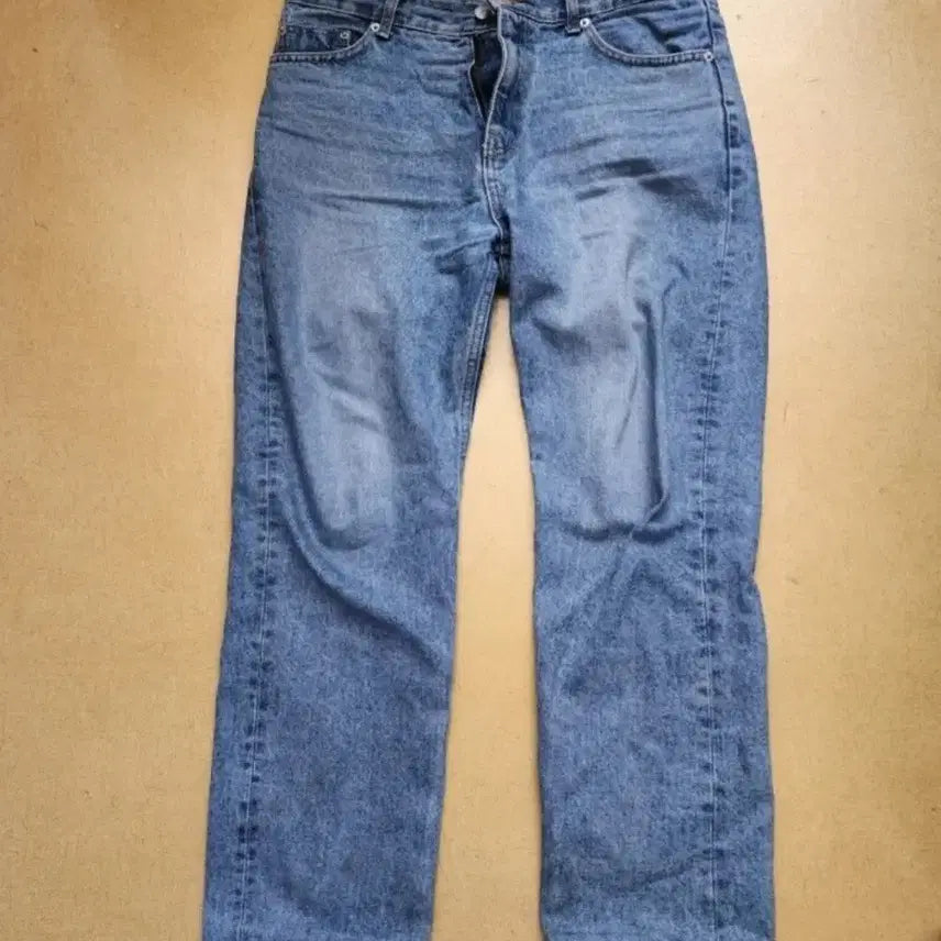 [BUNJANG] Straight Fit Washed Denim Pants / 청바지 일자핏 워싱 데님 팬츠 나눔