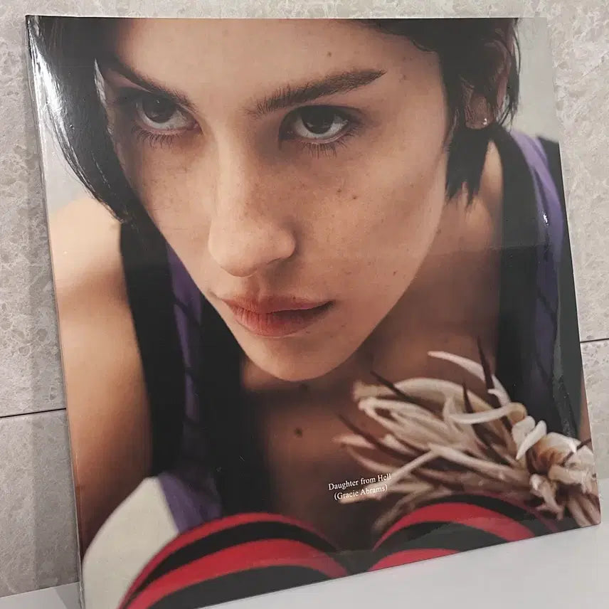[BUNJANG] Gracie Abrams Signed Daughter From Hell LP / 당일출고) 그레이시 에이브럼스 친필싸인 lp Daughter from Hell