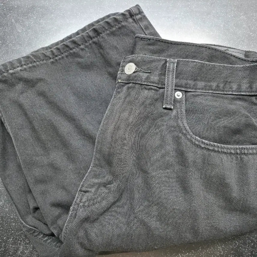 [BUNJANG] Levi's 469 Loose Fit Shorts Black Size 32 / 리바이스469 루즈쇼츠 블랙32 사이즈 팝니다