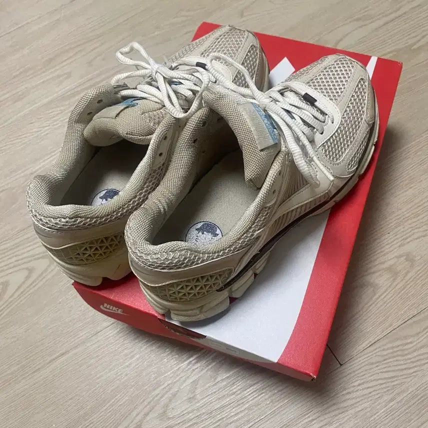 [BUNJANG] Nike Zoom Vomero 5 Oatmeal FB8825-11 Sneakers / 나이키 줌 보메로 5 오트밀 FB8825-11