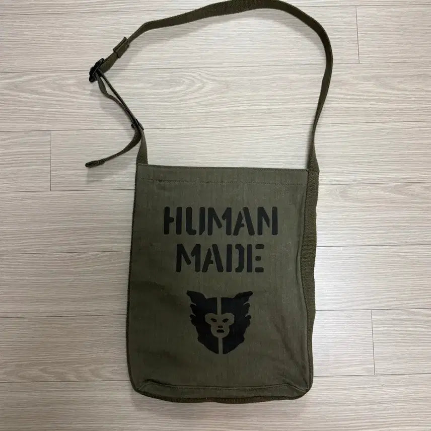 [BUNJANG] Human Made Shoulder Bag / 휴먼메이드 숄더백 7.5만원