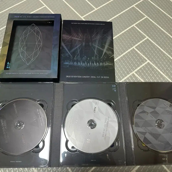 [BUNJANG] SEVENTEEN 2018 Ideal Cut DVD Photobook & CD Set / 세븐틴 2018 아이디얼컷 디비디