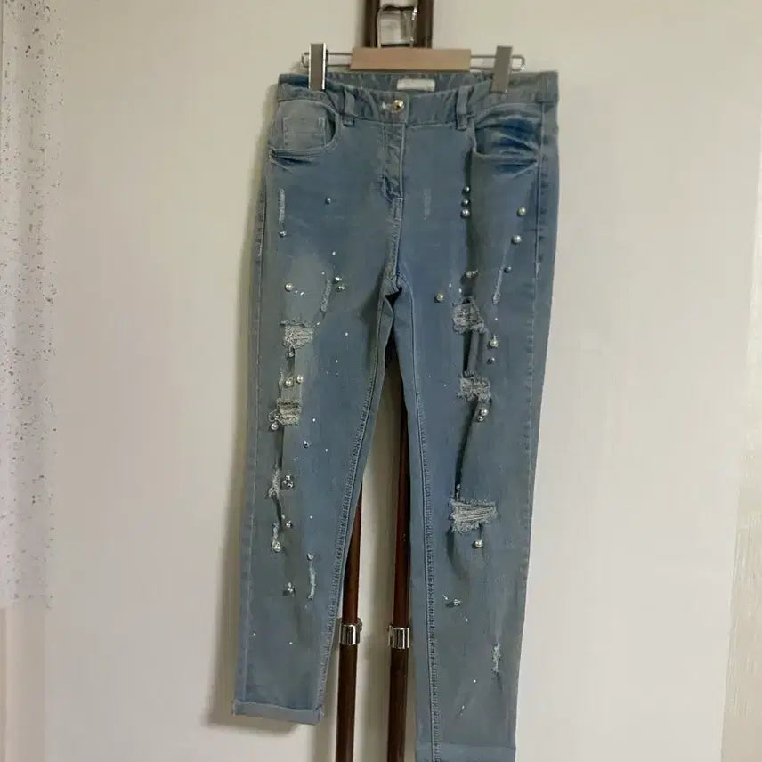[BUNJANG] Compania Pearl Embellished Jeans / 꼼빠니아 진주장식 청바지 55-작66