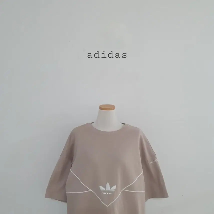 [BUNJANG] Adidas Short Sleeve T-Shirt Beige / 세일)No.26071604 아디다스 반팔 티셔츠 베이지