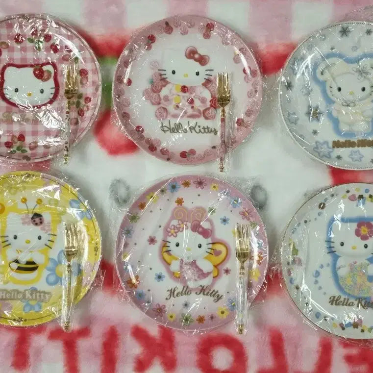 [BUNJANG] Sanrio Hello Kitty 25th Anniversary Strawberry Plate & Fork Set / 고전 키티 딸기 25주년 한정 플레이트 접시 & 포크 세트 식기 빈티지