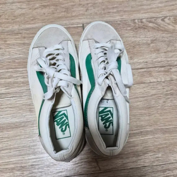[BUNJANG] Vans Old Skool Ivory Green Shoes / 반스 올드스쿨 아이보리 그린 235