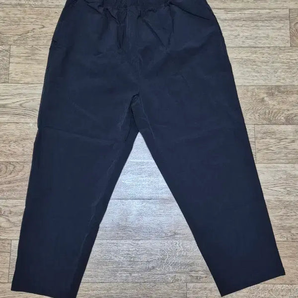 [BUNJANG] Black Nylon Cropped Pants / 블랙 나일론 팬츠