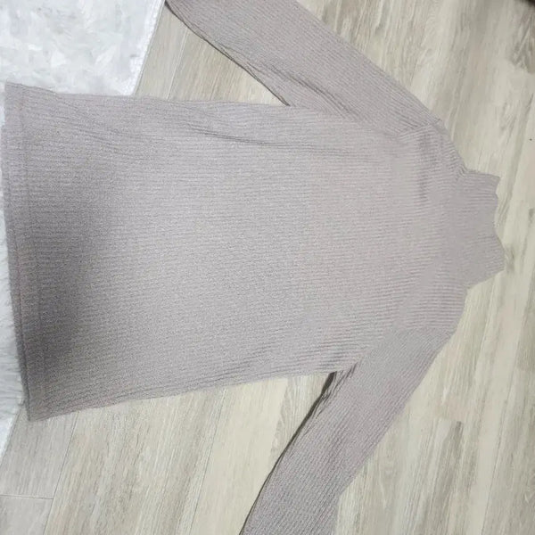 [BUNJANG] Beige Ribbed Turtleneck Knit / 베이지 골지 목폴라 니트