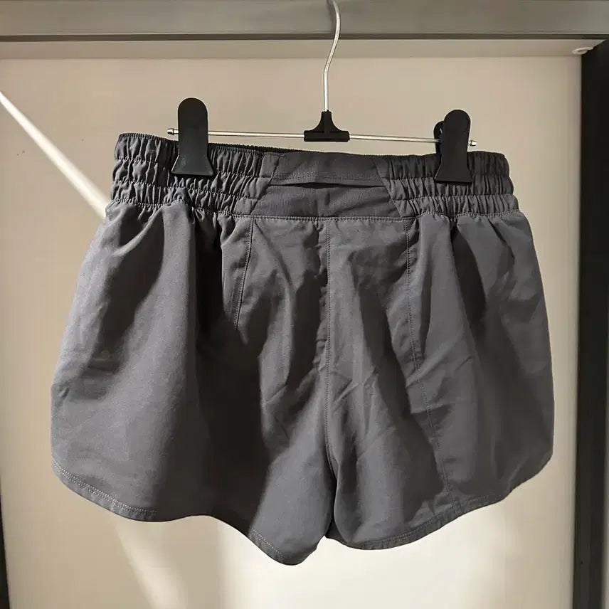 [BUNJANG] Nike Women's Dri-FIT Shorts Dark Gray / 나이키 여성 드라이핏 쇼츠 다크그레이