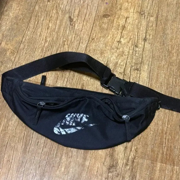 [BUNJANG] Nike Crossbody Bag Hip Sack Black / 나이키 크로스백 힙색 블랙 운동가방 검정가방 미니가방