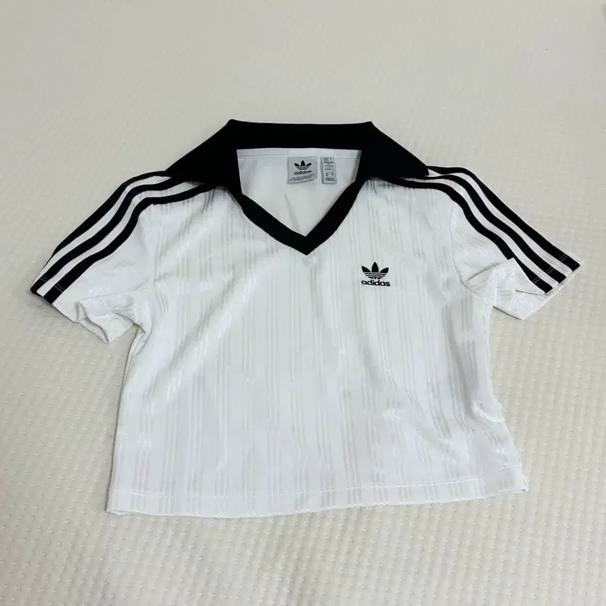 [BUNJANG] Adidas Cropped T-Shirt XS / 아디다스 크롭티 xs